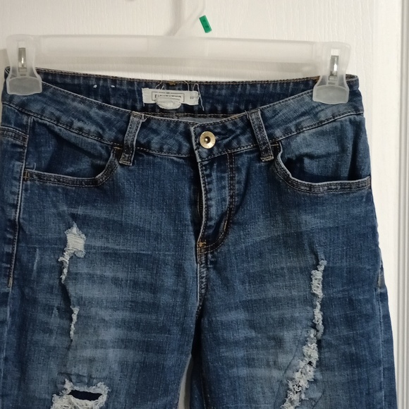 Eighty two Denim - Picture 3 of 3